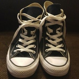 Black and White High Top Converse Women's 6.5